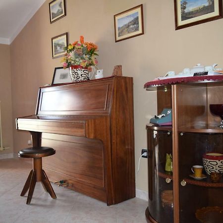 Amici Di Hackert Bed & Breakfast กาแซร์ตา ภายนอก รูปภาพ