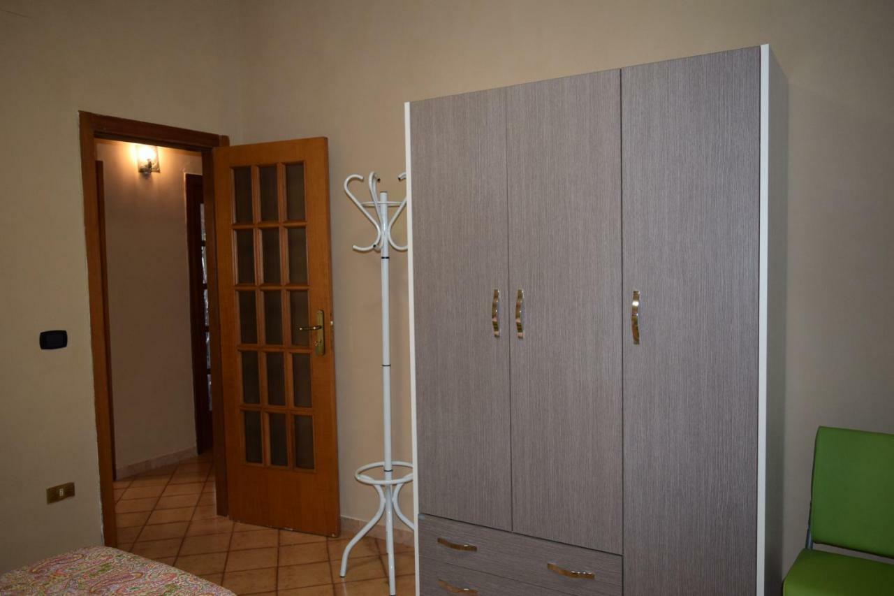 Amici Di Hackert Bed & Breakfast กาแซร์ตา ภายนอก รูปภาพ