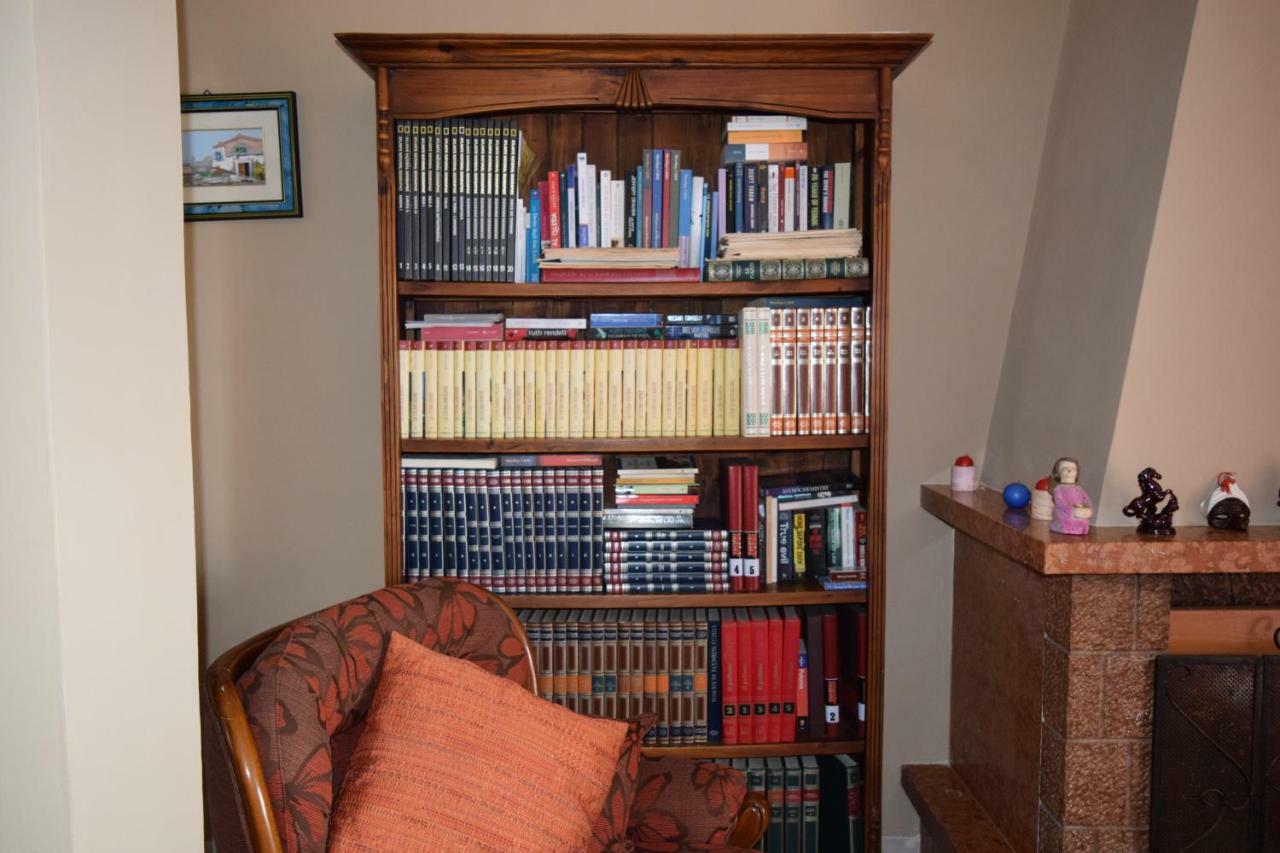 Amici Di Hackert Bed & Breakfast กาแซร์ตา ภายนอก รูปภาพ