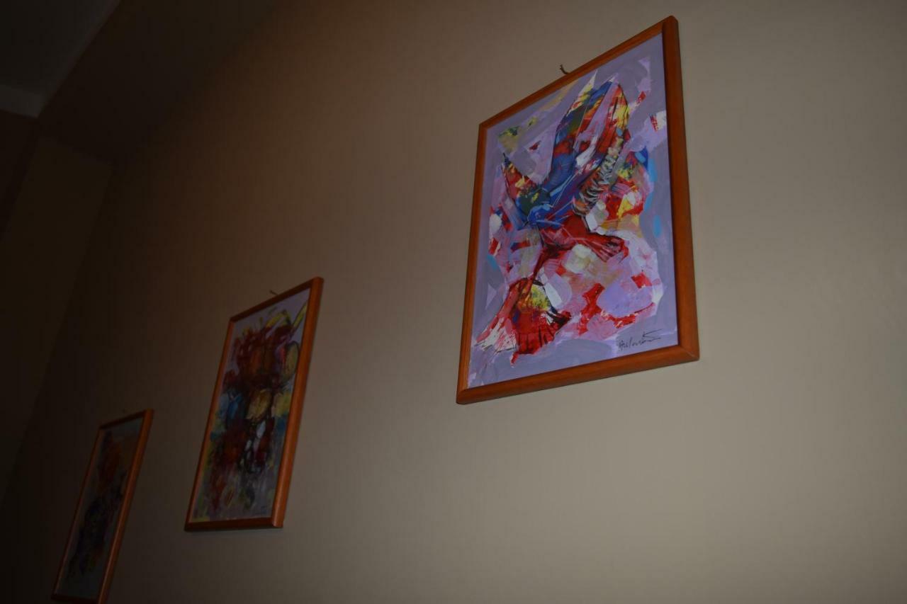 Amici Di Hackert Bed & Breakfast กาแซร์ตา ภายนอก รูปภาพ
