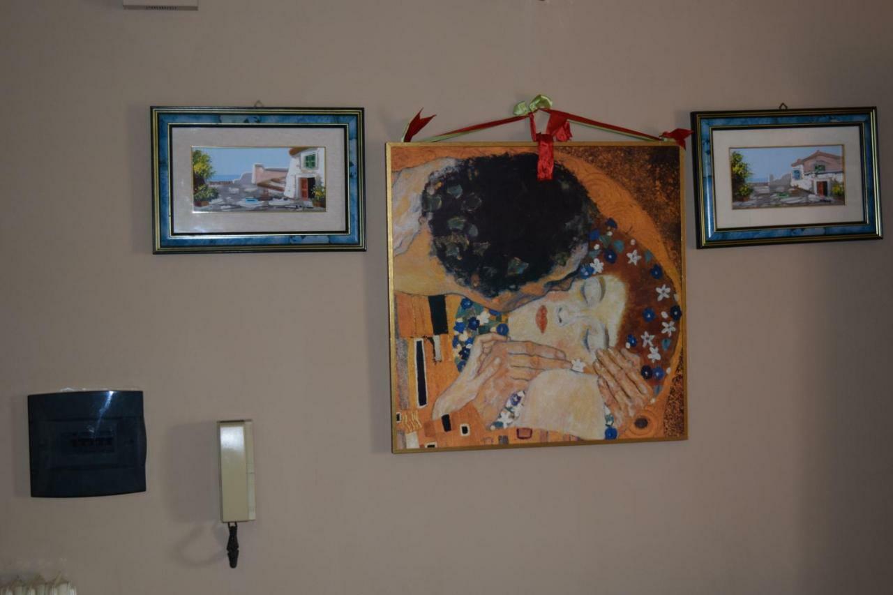 Amici Di Hackert Bed & Breakfast กาแซร์ตา ภายนอก รูปภาพ