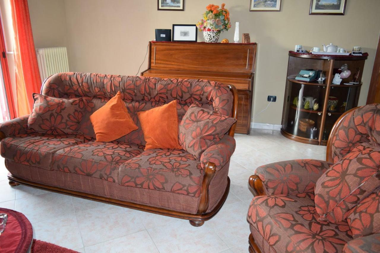 Amici Di Hackert Bed & Breakfast กาแซร์ตา ภายนอก รูปภาพ
