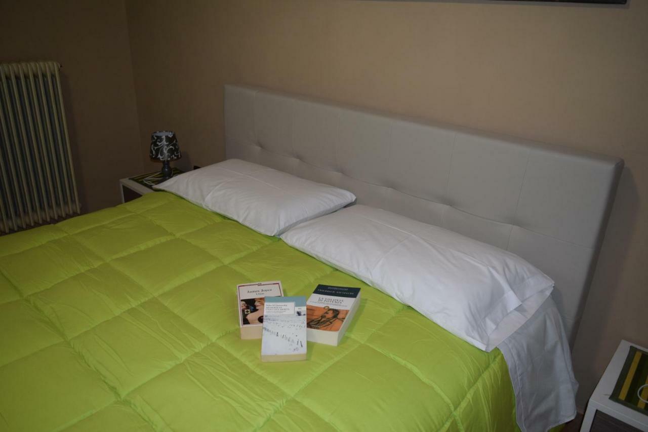 Amici Di Hackert Bed & Breakfast กาแซร์ตา ภายนอก รูปภาพ